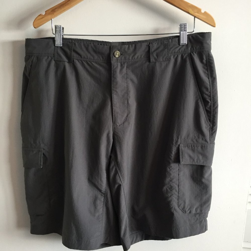 COLUMBIA GRT shorts sz 36